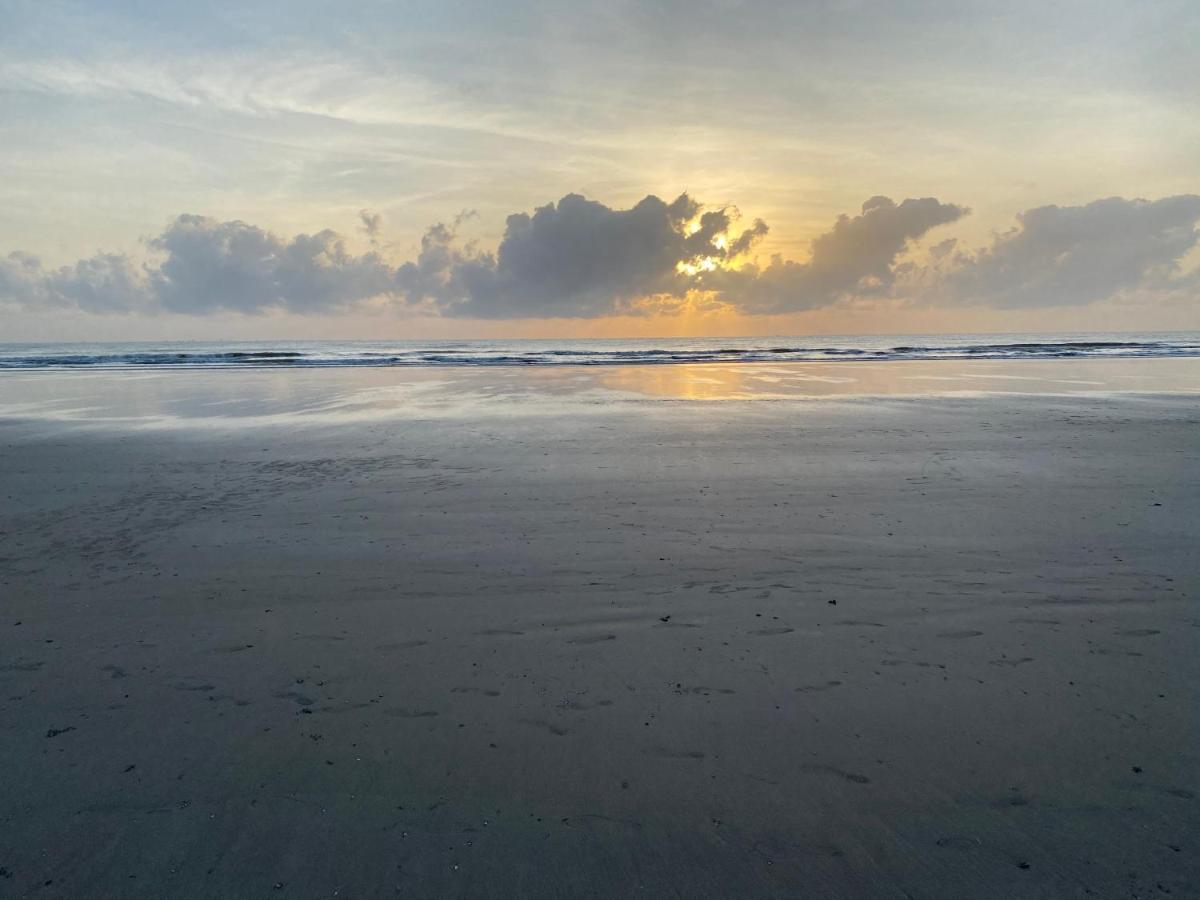 Isix Seaview 2R2B At Timurbay Pantai Balok Kuantan Pahang Εξωτερικό φωτογραφία